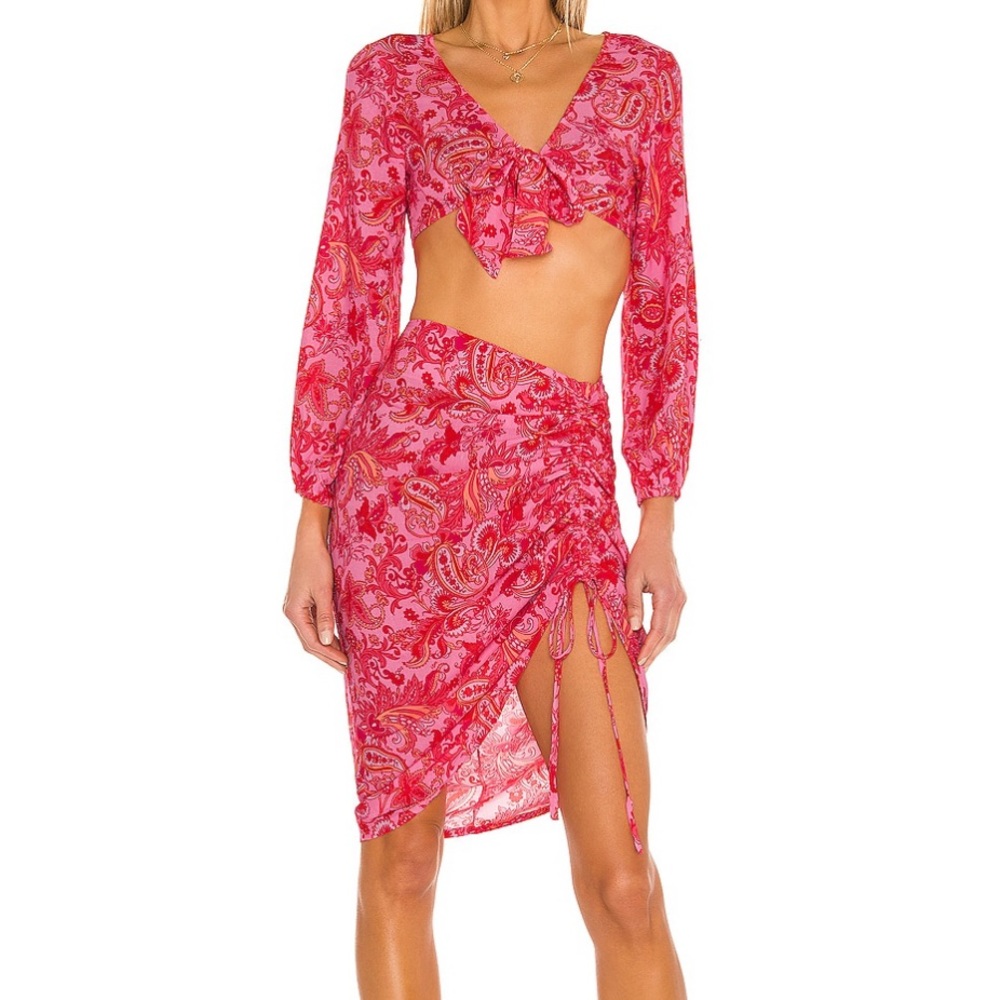 NWOT VDM Stassie Skirt in Pink Paisley
